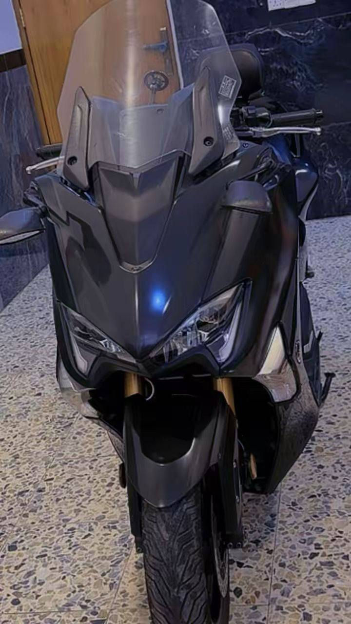 السلام عليكم tmax 2019 DX للبيع 
كفاله عامه دراجه بحاله الوكاله  ماشيه 21 الف برغي ما مفتوح بيه كل غراضه بلاديه ونضافته كدام عينك صالنصه بلاد رياضي مثبت سرعه مانع انزلاق تدفئه بلكشن جامه بلاديه متحركه كلشي بلاد دراجه كلش جديده وبيهة شاشه الدراجه بس ممشغلهة 

رقمي ***********

لمكان بغداد الحريه 

السعر خاص
