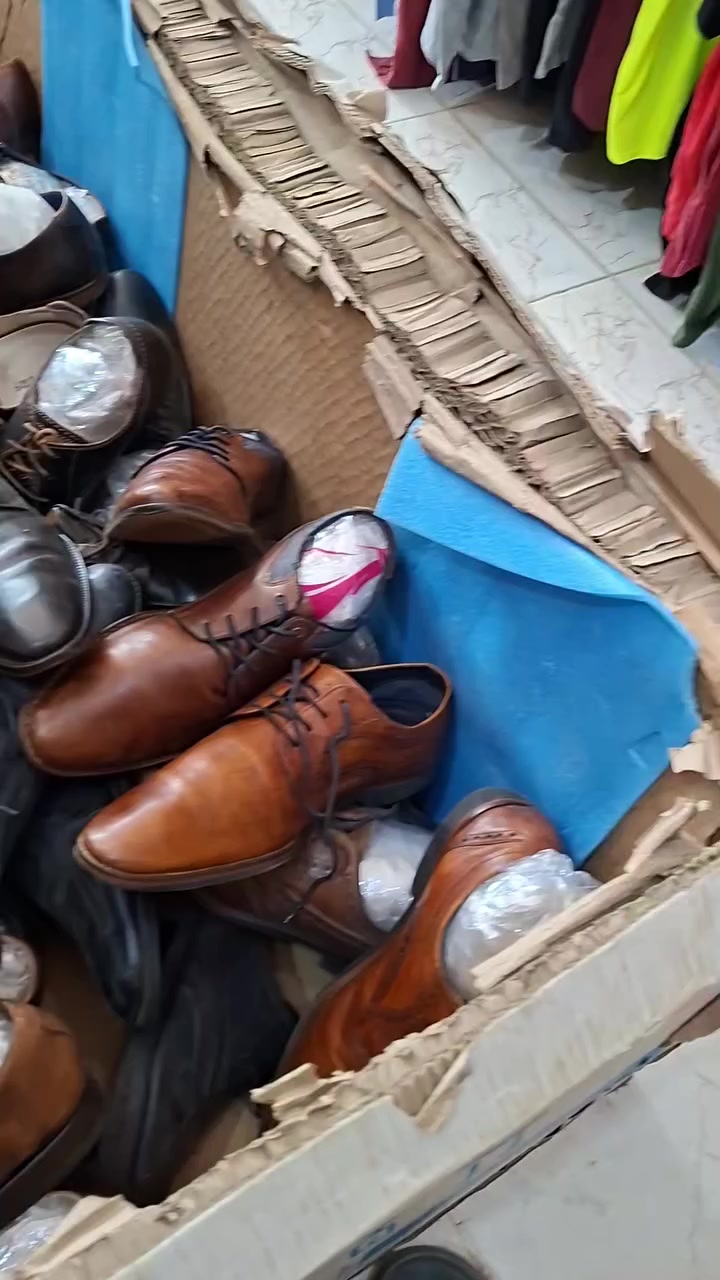 الآن فتح حذاء جلد رجالي ماركات ايطالي  فول نظافة 
( محل بالات ميلانو ١ للملابس الرجالية )
عنوان المحل :- الرفاعي شارع ٤٠ المحلات الجديدة (الاستثمار)


**إذا كنت صاحب هذا الإعلان وتريد حذفه لأي سبب، رجاءا أرسل رسالة إلى الدعم الفني**