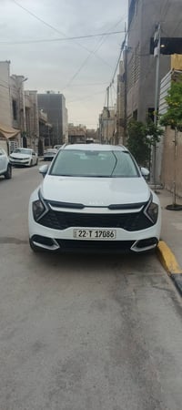 اسبورتج ٢٠٢٥كفاله عامه ماشيه ٢٢الف موصفات عاديه  قماره حديد السعر ٢٢٥٠...