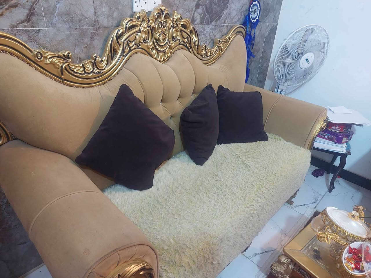 تخم ملكي 10 مقاعد كلش نضيف ماخذي ب900 ويردونه ب350 وبي مجال قليل لشراي مكان بغداد جزيرة بغداد


**إذا كنت صاحب هذا الإعلان وتريد حذفه لأي سبب، رجاءا أرسل رسالة إلى الدعم الفني**