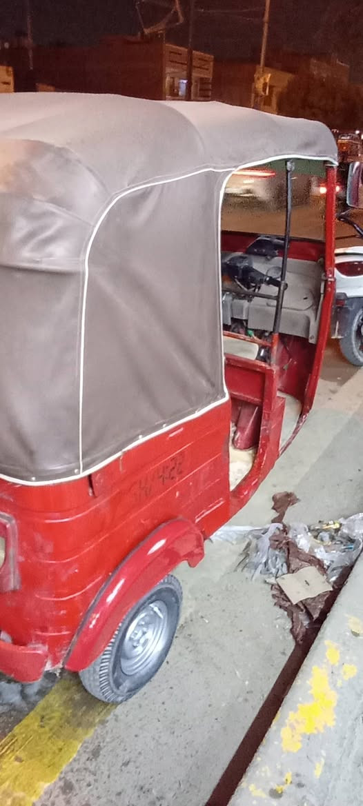 السلام عليكم تكتك للبيع 2017 دخول 18 شهر4 مكينة عشرين ناعمة كهربائيات شغاله أوراق المصطفى اصلي جاهزة كبل للشارع ماناقص اي شي السعر2,600 وبيها مجال قليل حك الجيه مكاني بغداد الاستفسار على الرقم ***********
