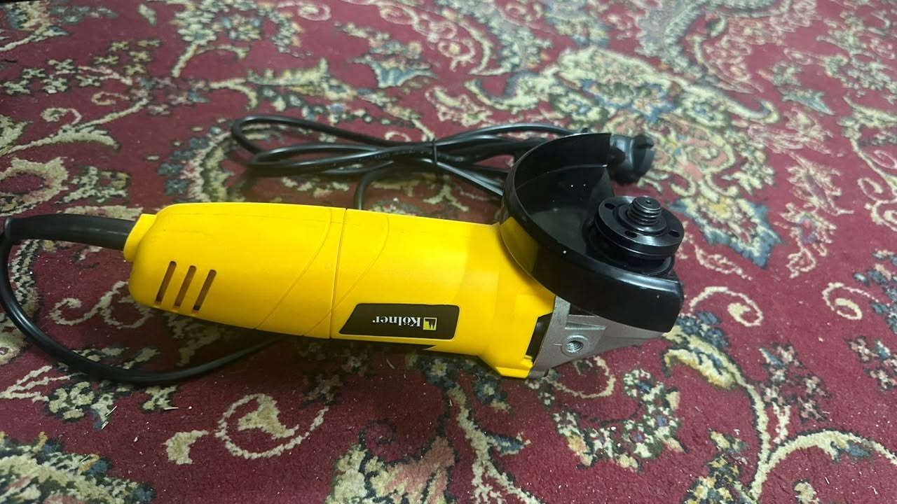 السلام عليكم كوسرات وغراض اصلي للبيع عل فحص عدي واتساب وعدي توصيل هذا رقمي للتواصل ***********
