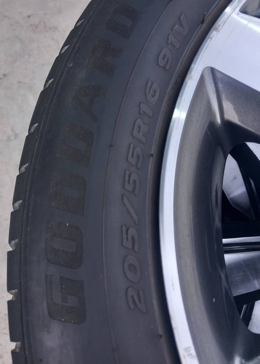 السلام عليكم...تخم ويل كب 16 اصلي فورتي سيراتو  + 4 اطارات 205/55/16....سعر التخم 280 الف 
العنوان:بغداد الجديده
للاتصال:***********
