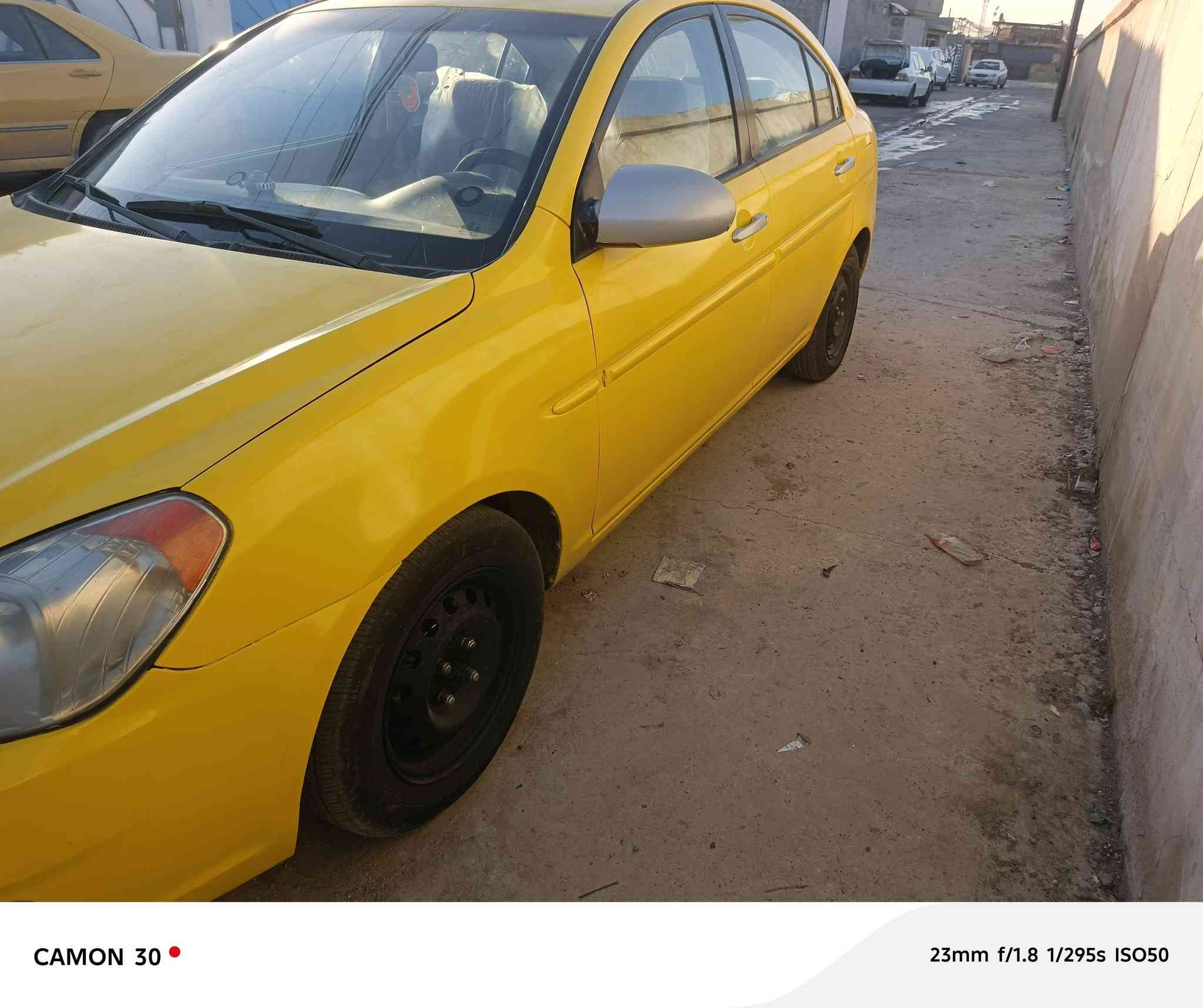 اكسنت أمريكي رقم واسط بيها طخه خفيفه من كدام مبدل جاملغ وبوند
ب 74
‏‪***********‬‏
***********
