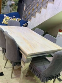 ميز طعام • ٦ كراسي • نظيف جدا