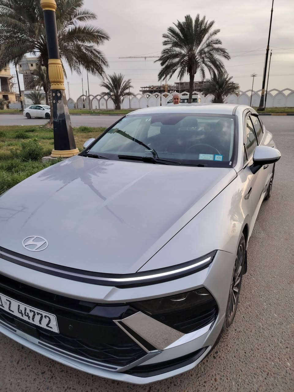 سوناتا 2025 للبيع
وارد امريكي
حجم المحرك 2000 هايبرد
مواصفات نص فول 
شاشتين متصله مع ابل كار بلاي + اندرويد اوتو
تشغيل بصمه 
شفتات
تدفئه الكشنات الاماميه 
كامره خلفيه 
4 حساسات اماميه و 4 خلفيه
اوتو هولد
تثبيت مسار 
وضع sport + eco
الضرر : بنيد فقط مثل ما موضح بالصور
رقم الشاصي : kmhl34jj4sa108049 
السعر : 195 و بي مجال بسيط 
للاستفسار : ***********
