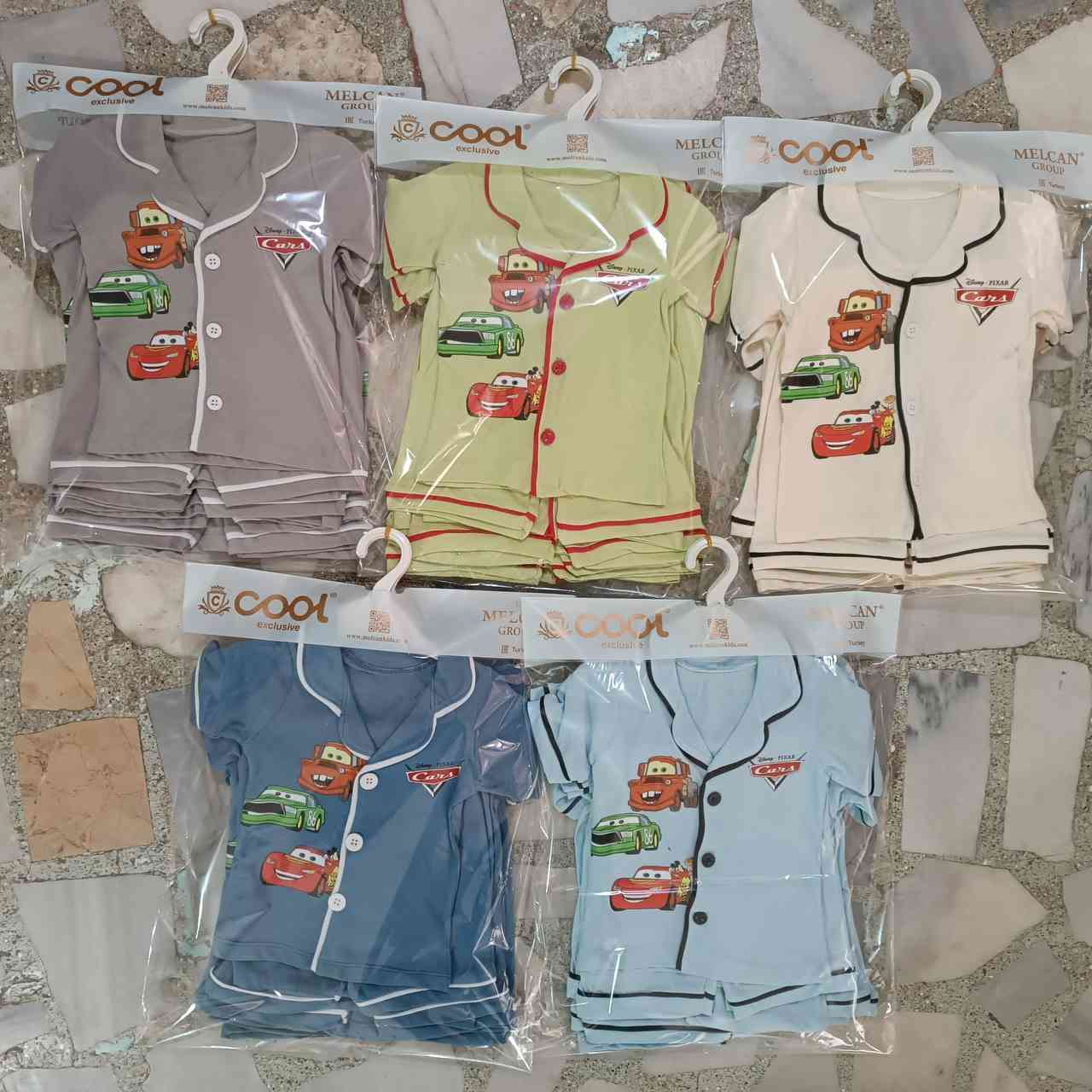 تراك ولادي و بناتي  من سنه الى 3 سنه   سعر درزن 45 الف


**إذا كنت صاحب هذا الإعلان وتريد حذفه لأي سبب، رجاءا أرسل رسالة إلى الدعم الفني**