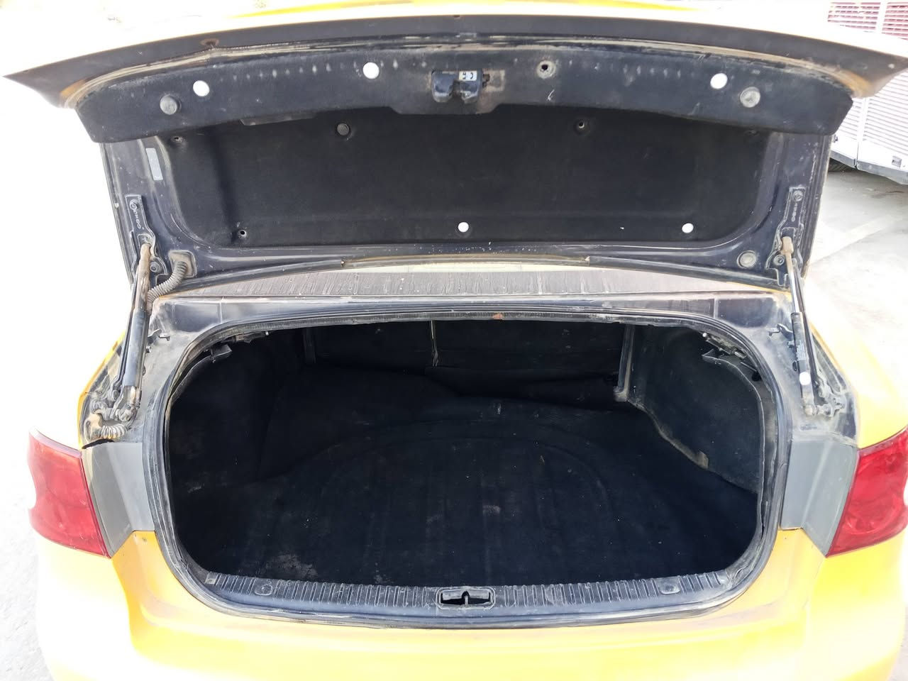 اوبتيما موديل 7 امريكي تبديل بنيد وجاملغ بيه بارد تصليح شاصي مكينه وكير جدد سته  رقم نكليزي هزه جديده راعيها شرعي موجود تبريد عطلان وبيه داريم تعبان تخم تاير باتري حداديه امامي وخلفي كهربيات راديتر ومروحه جدد سعرها 80 بيه مجال مكان سياره ناصريه اغير متواجد ع انترنيت رقمي واتصل ***********
