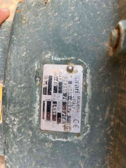 للبيع مأطور كهربائي 40 احصان ايطالي مستعمل معه مضخه 3X4 كابريرة العنوان سامراء رقم هاتف 📞 ***********
