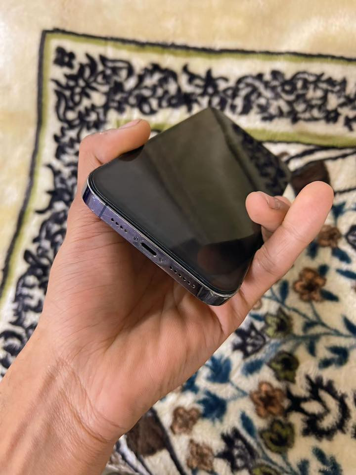 سلام عليكم ايفون ١٤ برو ماكس مبدل بطاريه ١٠٠ تفصيخ وشاشه XDR فقط كله شغال فيس ايدي غيرها ونضافه ٩٠/١٠٠ شوفت عينك سعر ٦٢٥وبي مجال بسيط 
مكاني بغداد الدوره ابو دشير ولحد يطي سعر بكيفه رجاءا رقمي ***********
واني مبياع شراي مال بيت هذا 🤍
