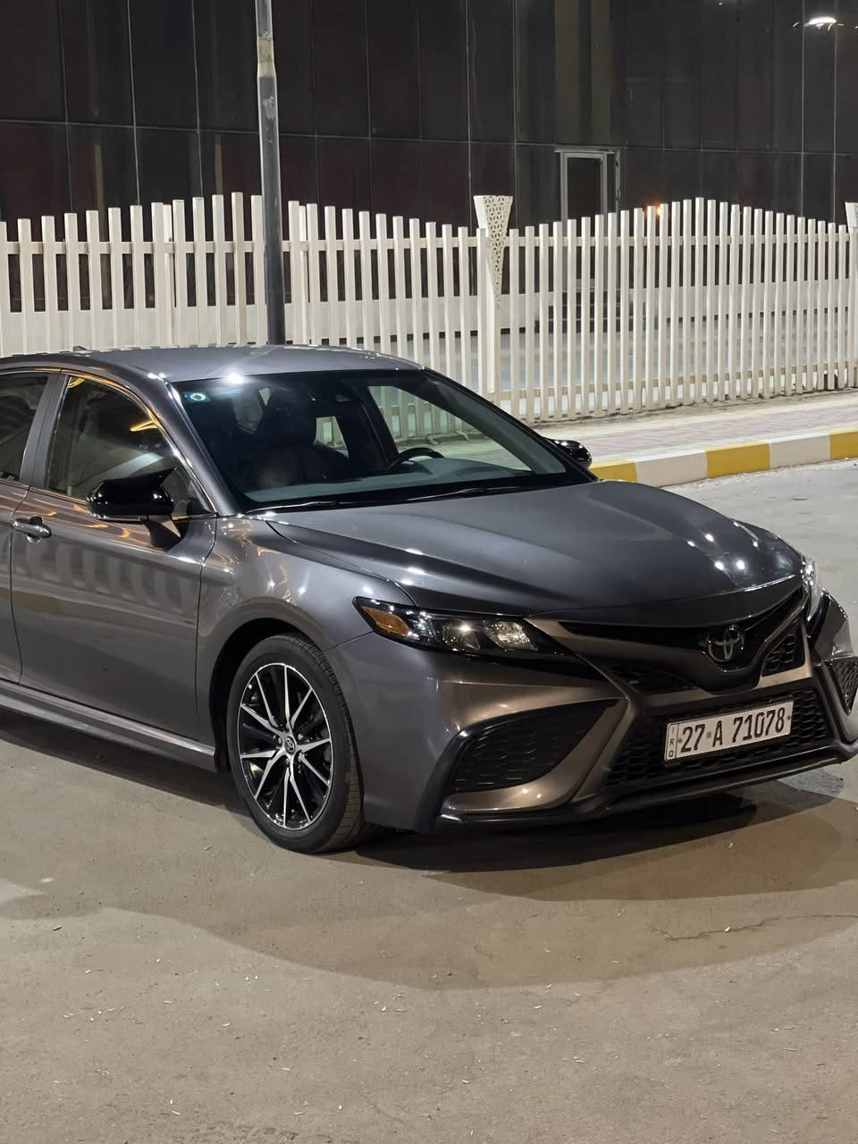 سلام عليكم 
للبيع تويوتا كامري موديل 2023 
ماشيه 23 وارد امريكي 
مواصفات se جلد وتحكمات وضعيات قياده رادار امامي 
ضررها جاملغ مبدل فقط مع بارد بدايه البنيد واضح بلصور ورقم الشاصي مرفق سياره جديده مرقم ب اسمي عنوان ناصرية 
تفاصيل اكثر *********** 
السعر 210 وبيها مجال
