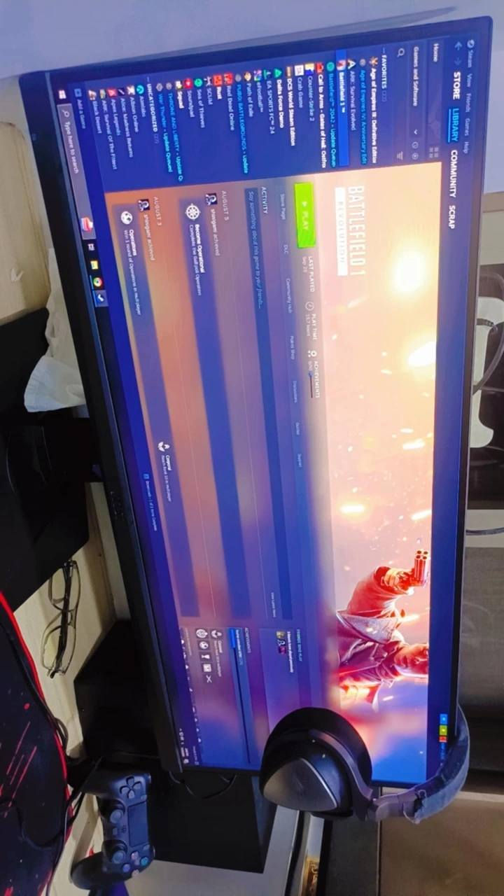 الحجم: 30 إنچ
الدقة: WFHD
2560 × 1080
نسبة العرض: 21:9 (شاشة عريضة – Ultrawide)
مخصصة للألعاب (Gaming Monitor)
تصميم منحني (واضح من الرسم على الكرتون)
معدل تحديث عالي (عادةً هذا الموديل يجي 200Hz تقريبًا)
زمن استجابة سريع (حوالي 1ms)
تقنية AMD FreeSync
لوحة عرض: Rapid IPS أو VA (حسب الإصدار)
منافذ شائعة:
HDMI / DisplayPort / Headphone Jack
مناسبة لـ:
الألعاب
المونتاج

العنوان بغداد 
***********
