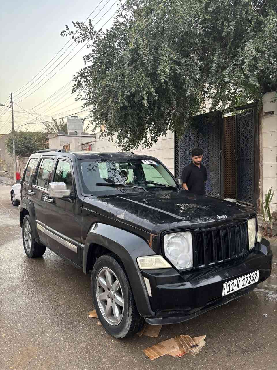 جيب لبرتي مديل 2010
السياره باسمي تحويل ثاني يوم
حادثها جاملغ وبنيد مبدل وبيه لحيم السياره 
بــس شغل مضبوط 
تبريد شغال فقط شد 
كشنات مدوشمه وغماره مدوشمه 
سياره حلوه ونضيفه 
مكينه جديده توني شادها
السعر 85 وبيه مجال 
للستفسار ***********
