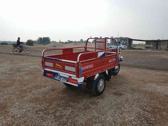 السلام عليكم ستوته للبيع موديل 18 محرك 21 اوراق اصولي كفاله عامه ستوته جاهزه سعر 1350 وبيها مجال المكان بابل الشوملي الرقم ***********
