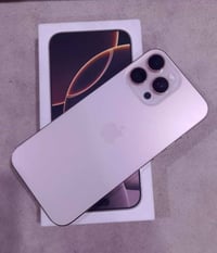 ايفون ١٦ برو ماكس • ٢٥٦ • بطاريه ٩٠