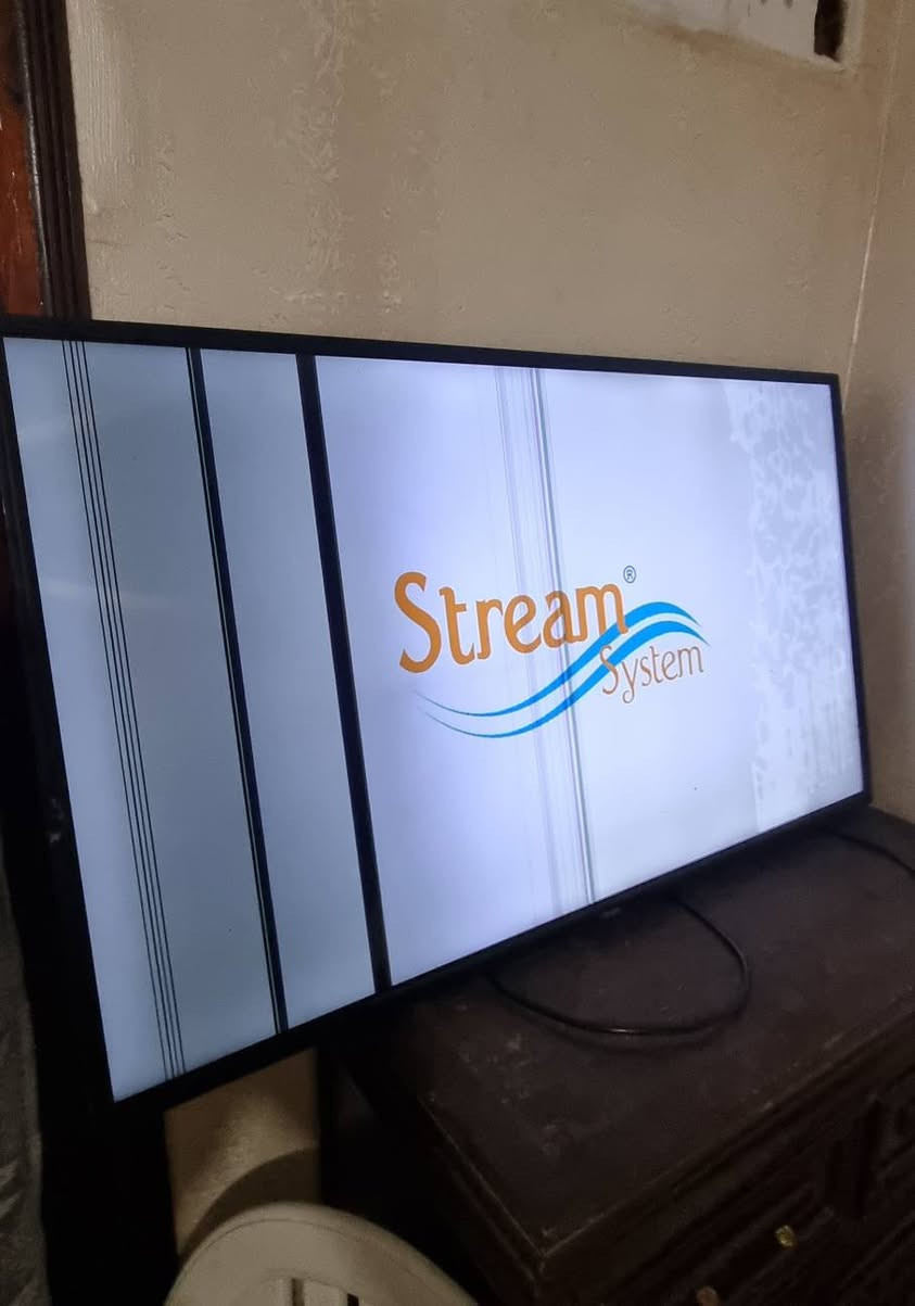 Téléviseur Stream 52 pouces à

vendre. Il est en bon état de fonctionnement. Le seul défaut est la présence de lignes verticales sur l'écran. Malgré cela, il est tout à fait possible de regarder la télévision normalement بئر الجير, الجزائر


**إذا كنت صاحب هذا الإعلان وتريد حذفه لأي سبب، رجاءا أرسل رسالة إلى الدعم الفني**