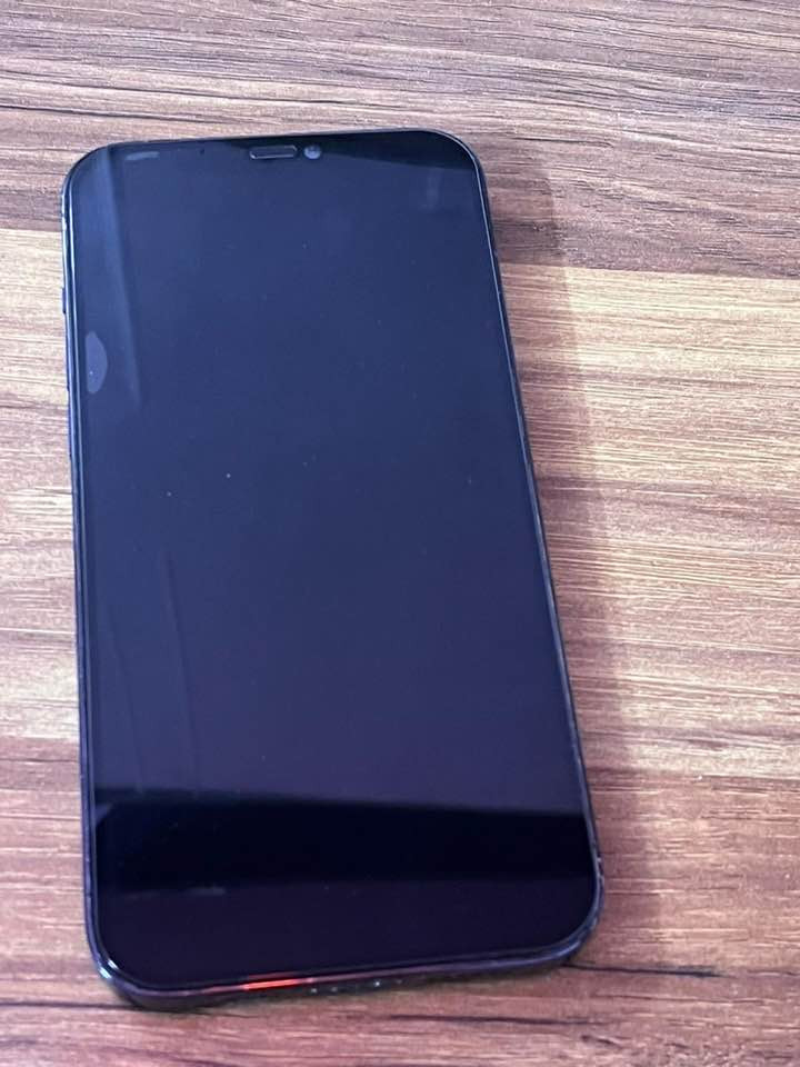 سلام عليكم موبايل آيفون ١٢ برو ماكس امبدل شاشه اصليه مال تفصيخ وبطاريه ١٠٠ امبدله اصليه ذاكرته ٥١٢ السعر مناسب كلش ‏الاستفسار على هاذه لرقم ***********
