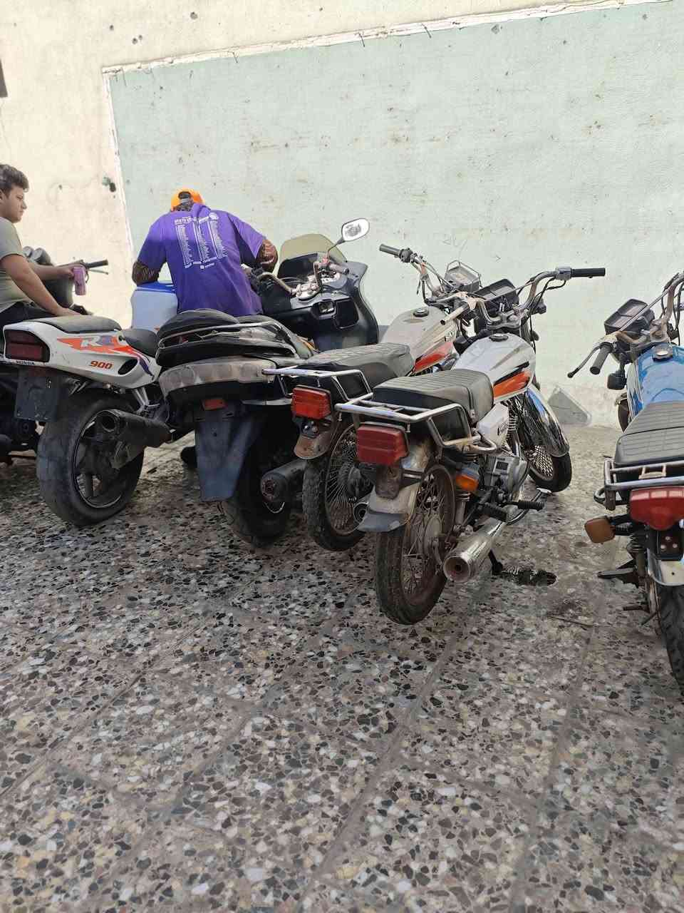 دراجات للبيع***********
