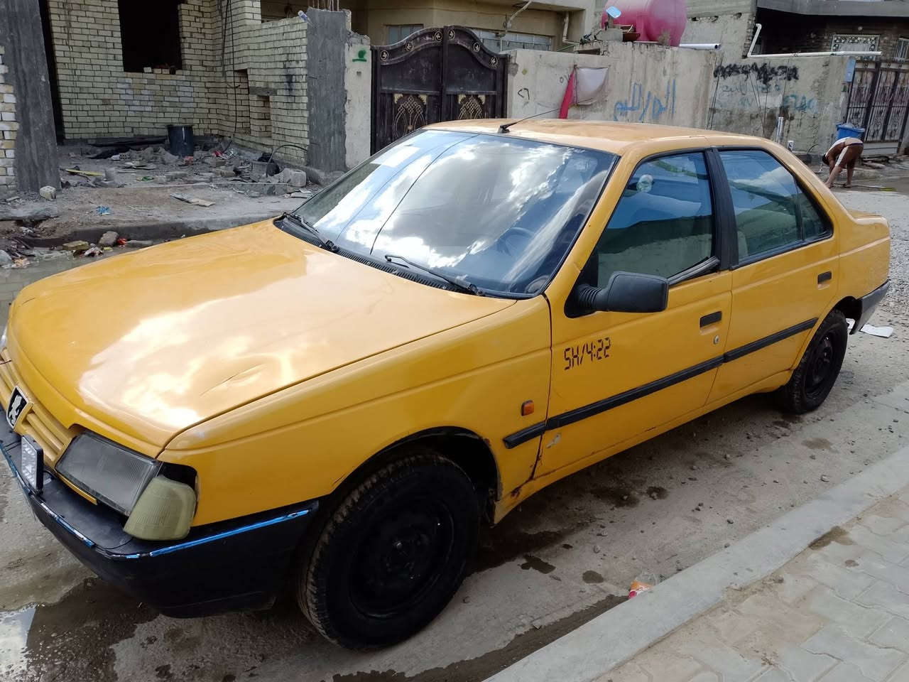 سلام عليكم بيجو رواء موديل 2009 مستمسكات راعيها عندي ما اندله ابيع كوم حديد كير ومكينه جدد تبريد شغال السعر 12$ الهاتف فقط ***********
