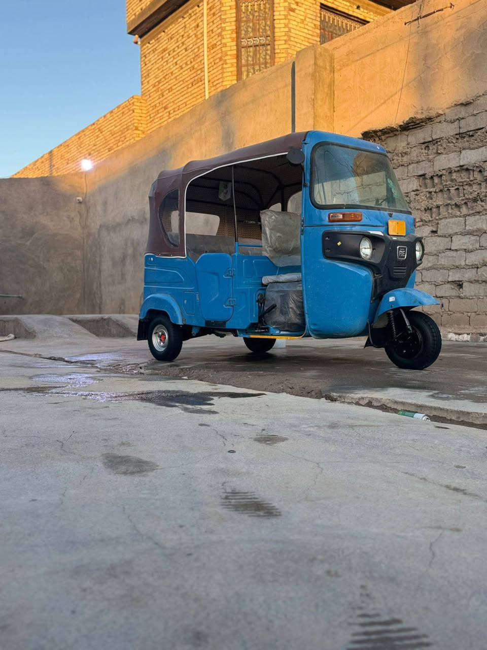 سلام عليكم تكتك البيع موديل 23 بشهر ثنعش  المكان بابل شوملي كفاله عامه اوراق المصطفى
***********
