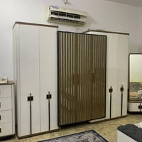 غرفة نوم • أثاث