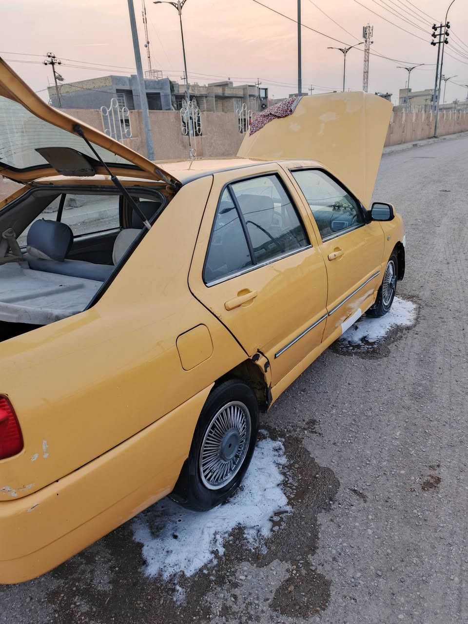 السلام عليكم شيري كوين للبيع مديل 11سيارة نضيفة مكاني كوت بيع او مراوس السعر 25 وبيها مجال بسيط ***********
