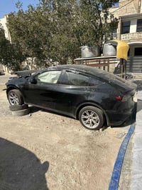 بيع فقط بيع مستعجل وبسعر مناسب تسلا Y 2024 اون لاين بطاريه كبيره دبل م...