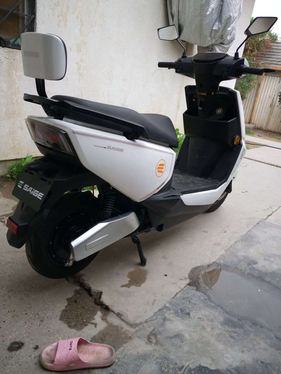 سلام عليكم سكني شبح موديل٢٥للبيع كفاله حتى من الشخط استعمال شهر إذا مو اقل وصل شراء موجود مماشيه شي قليل ٦بطاريات كبار ملف ١٠٠٠واط كل ملحقاتها موجوده سعرها٥٥٠وبيها مجال مكاني بغداد قرب متنزه الزوراء اي استفسار *********** وتساب غير متواجد على فيس اوماسنجر
