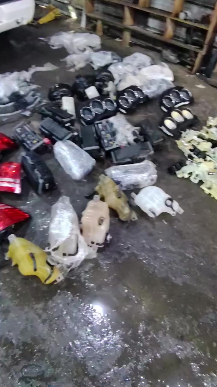 السلام عليكم شباب تم وصول غراض مكينه وكير وصدر يوجودة صيانة كامله مكينه وكير وحداد صدر وكهربائيات
رقم ***********
