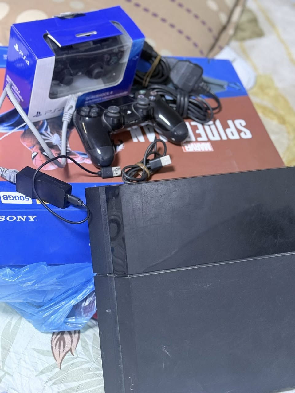 بلي فور مهكر كامل ملحقات ويا جوستك عدد ثنين وحده باله اصليه وحده جديده بعده حتى كارتونها موجود وبي عشر لعبات ستعمال قليل جداً كامل ملحقات كارتونه موجود 
بصرة دور الضباط
السعر 275 
*********** تواصل واتساب متواجد
