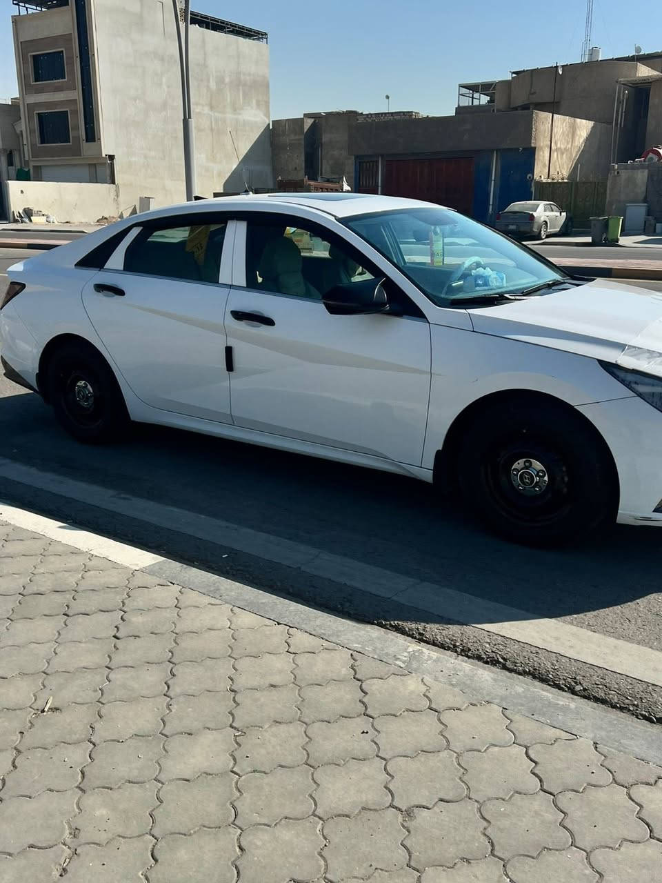 لانترا 2023 مالت اقساط راعيها موجود يسوي وكاله سياره بيها 3 قطع لباقي كفاله عامه خليجي سياره 145 بيها مجال رقمي ***********
