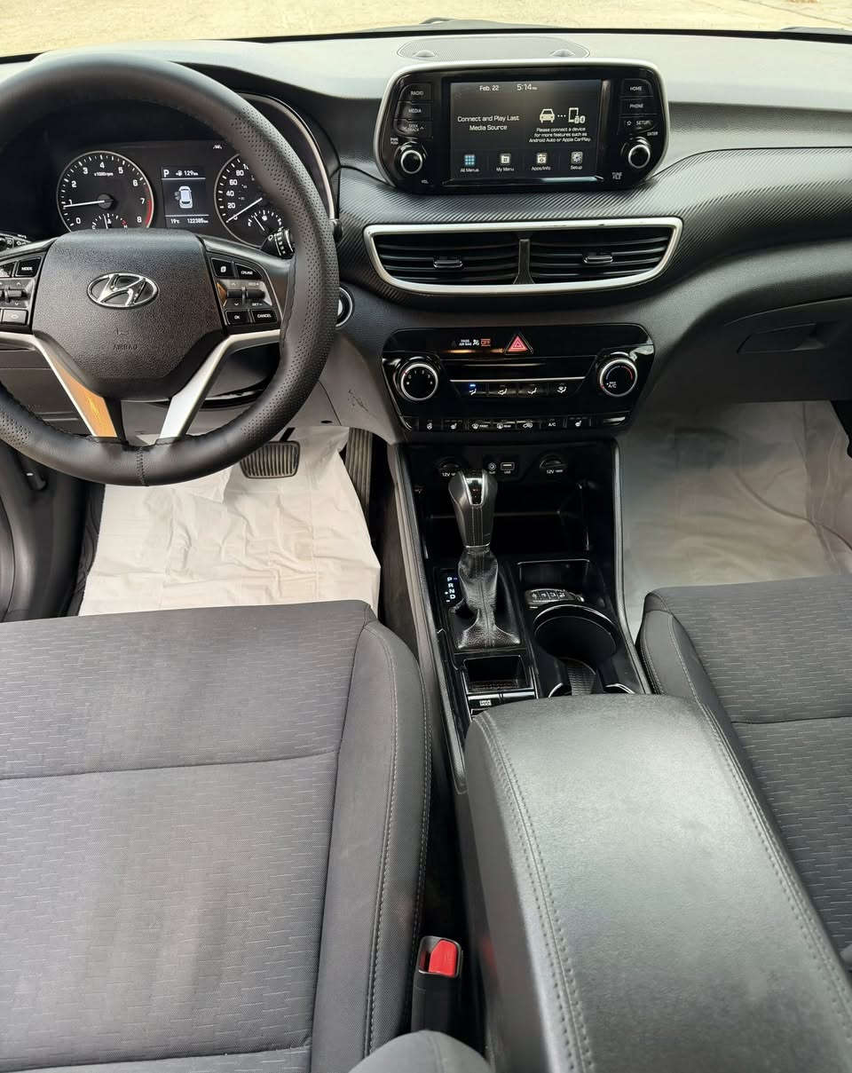 Tucson توسان 2021

وارد امريكي
بةصمة
 اربع كشنات هيتر
تبريد لمس
ستيرن هيتر
ويل كروم
رادارت
شاشة و كاميرا
ماشية ١٢٠ الف كيلومتر

سيارة بدون صبوغ
بيها مكانين تعديل بارد

بجم كبس
كير ومحرك بشرط
محرك مامفتوح

مجال ١٦٠  سعر 
مكان اربيل
***********
