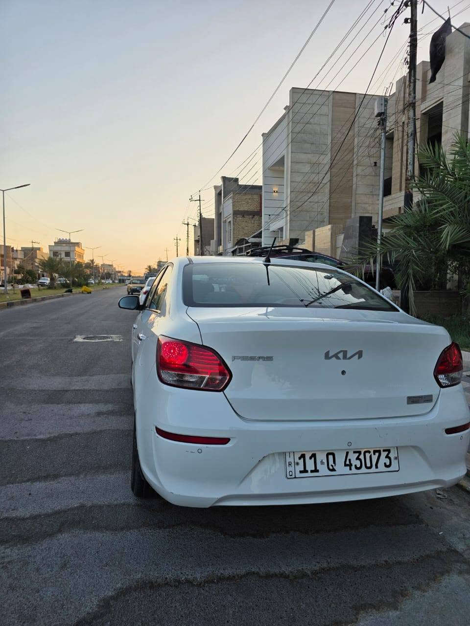 السلام عليكم ..للبيع
ملاحضه  مكلف بل نشر

كيا بيجاس 2025 خليجي محرك 1400 اقتصادي رقم جديد هزه جديده سنويه بأسمي السياره كامله تبريد خير من الله ثلج 

ضمان 5 سنوات شركه دوليه
.4 جام اوتو

.تحكم ستيرن

.تحكم بالعدسات الاماميه

.تحكم بالمري الجانبيه 

.اشاره بالمرآة الجانبيه 

.مسجل بلادي بلوتوث و FM ولاقطة صوت للمكالمات

مكاني بغداد   الغزاليه

***********
