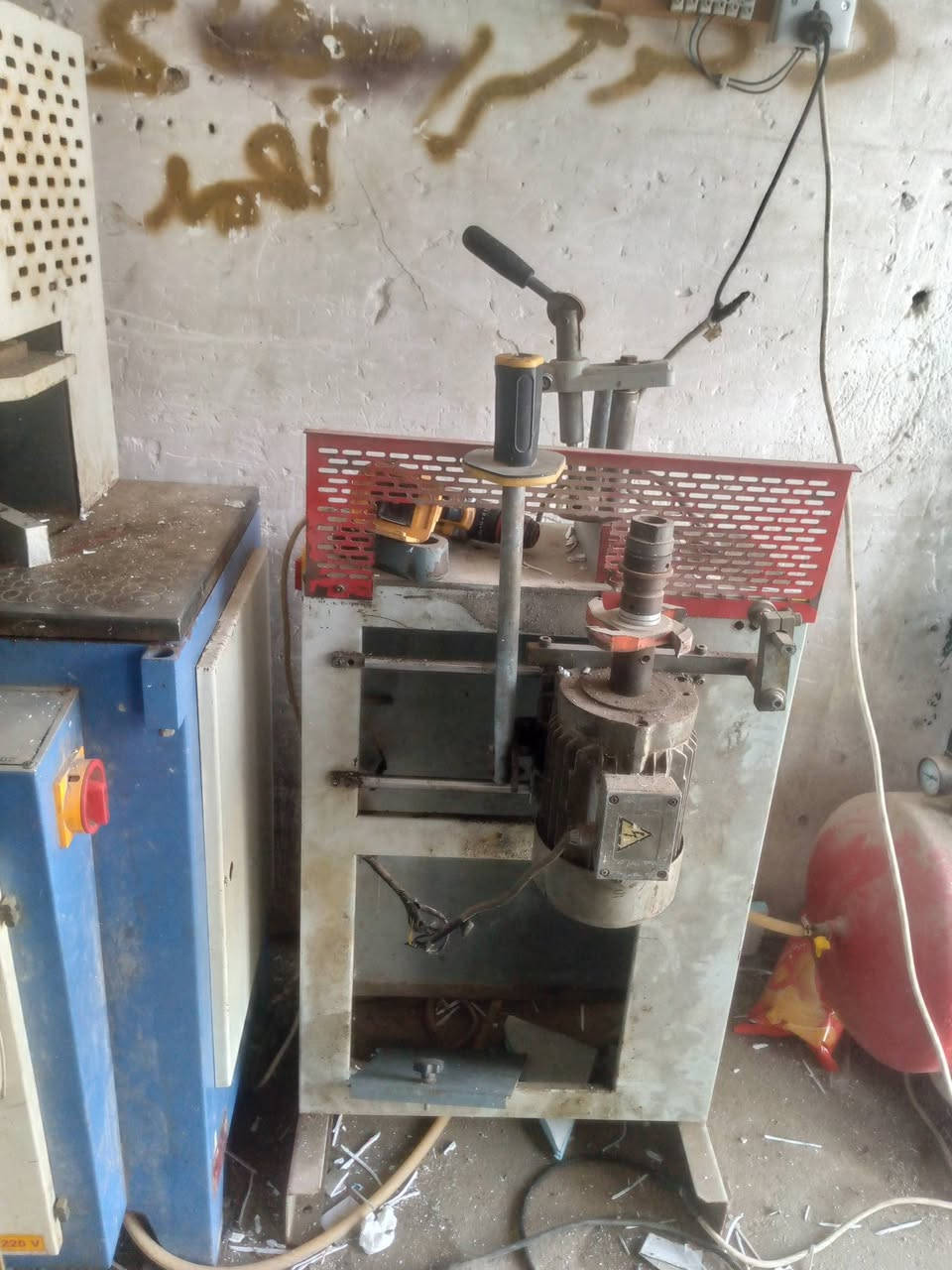 معمل بلاستك للبيع 4 قطع كتر يلمز كاويه كمبليسر تشقيف عراقي 
مكاني الموصل  للاستفسار واتساب ***********
