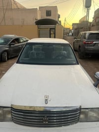 كراون • مكينة فيفيتي • رقم بصره