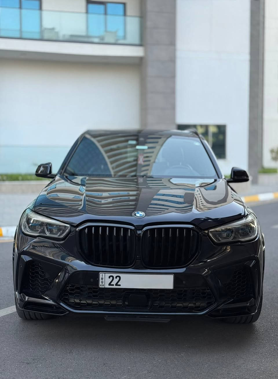 BMW X5 
سعر : مناسب جدا 
السعر 375 وبيها مجال 
موديل : 2020
ممشى جداً قليل 
نظافة : السياره 100% رقم اربيل باسمي شخصياً تحويل ثاني يوم 

ضرر امريكا فقط جاملغ امامي  
محرك كهربائيات كلها  بشرط سياره جديده
مواصفات السيارة فول  كله عل وضع الشركه زيرو مسج 
بانوراما 
٥ كامرات 
داتاشو
كشنات جلد
انارات مخفية متعدد الالوان
كير كرستال
رادارات
حساسات
اوتو هولد
اوتو بريك
لايتات ليد
تحديد سرعة و تحديد مسار
ستيرن هيتر 
مكاني بغداد قرب مطار بغداد الدولي 
الاستفسار
 ***********
