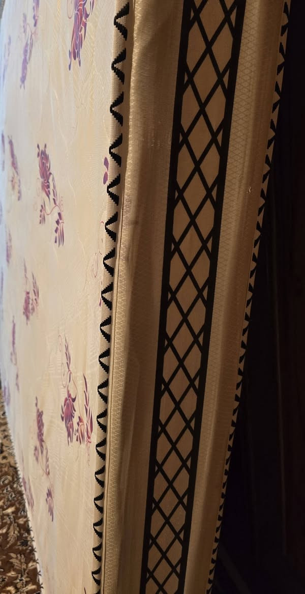 السلام عليكم دوشك نفرين للبيع نظيف كلش العنوان المشخاب ***********
