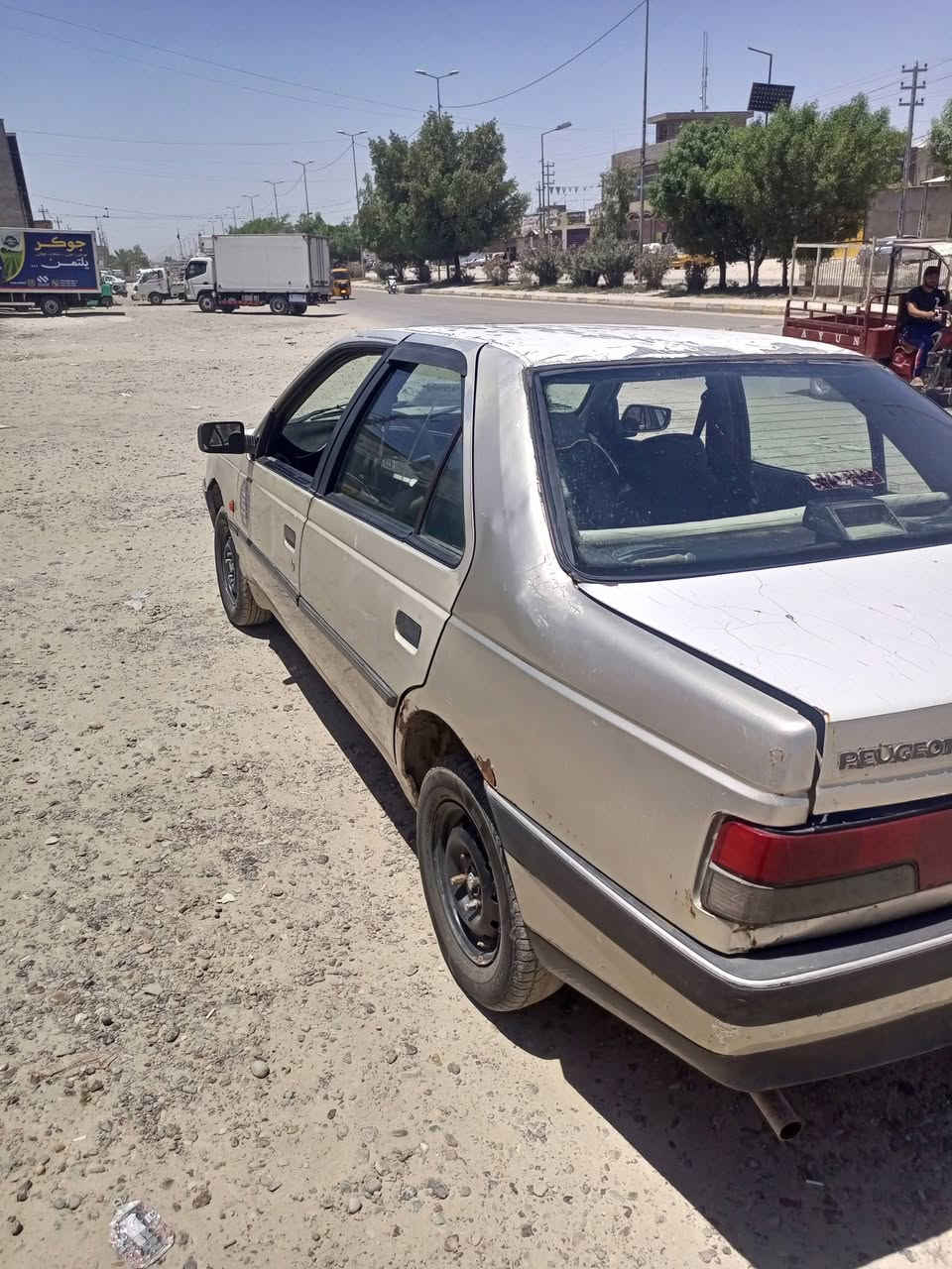 السلام عليكم بيجو روا موديل 2008شغاله وخير من الله التبريد بس غازالرقم الامامي بي بلاغ وقرار قاضي بس توصا المرور يبدلو انگليزي السعر 18ورقه رقم بغداد بسمي شرط التحويل *********** من رخصت مدير الگروب
