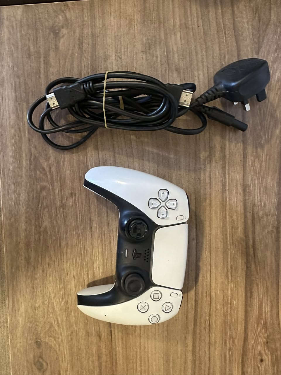 بلي 5 فات كامل ملحقاته ما عدى الكارتون  ضايعة  اصدار 11 يقبل التهكير.  السعر. 625 مكاني نجف


**إذا كنت صاحب هذا الإعلان وتريد حذفه لأي سبب، رجاءا أرسل رسالة إلى الدعم الفني**