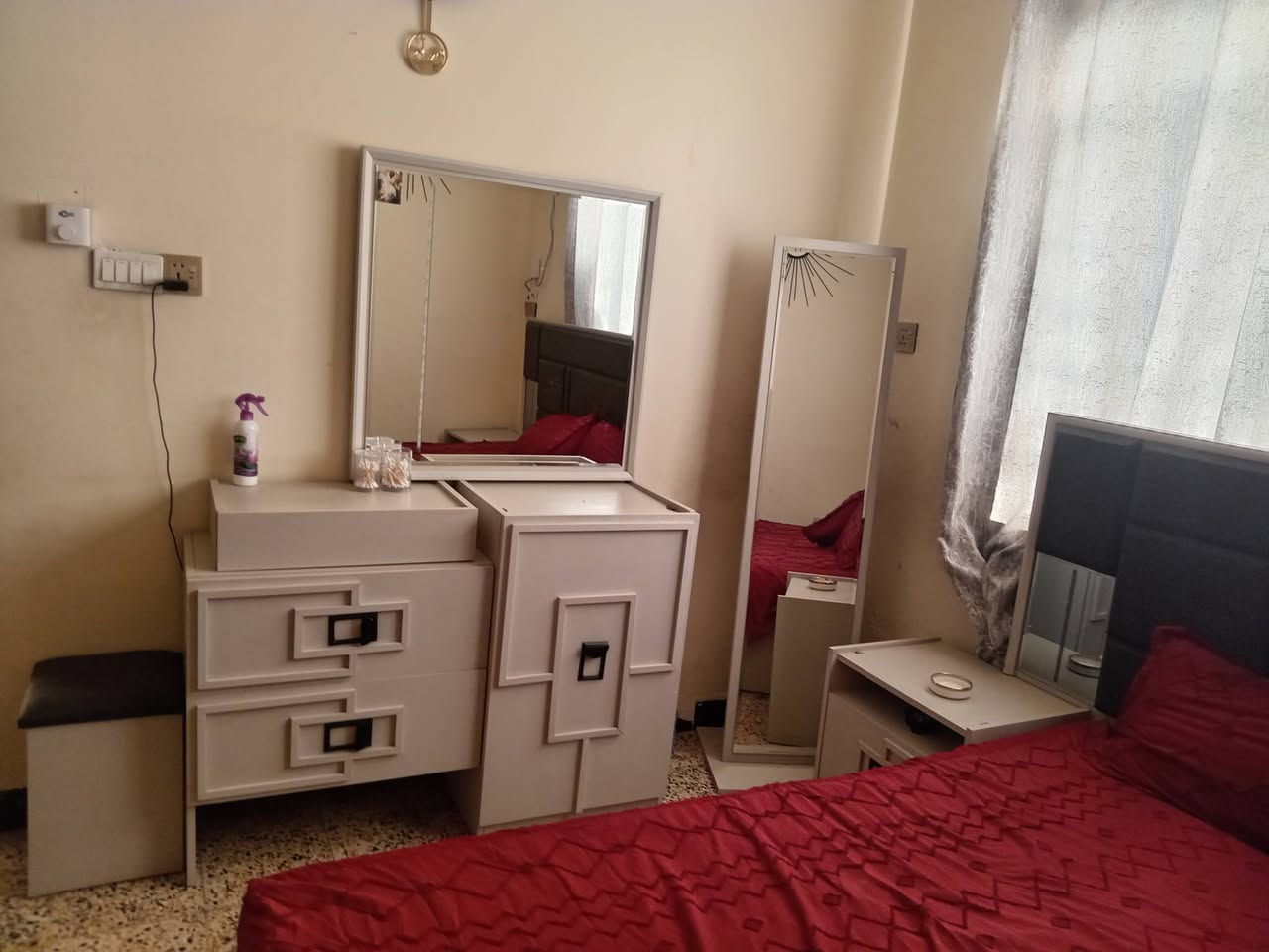 للبيع غرفه نوم تركيه مليون وبيه مجال وبيه ضرربسيط


**إذا كنت صاحب هذا الإعلان وتريد حذفه لأي سبب، رجاءا أرسل رسالة إلى الدعم الفني**