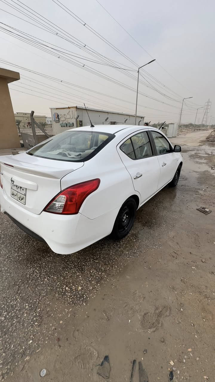 السلام عليكم نيسان صني هندي  2022 بليته الزرگه مكفوله من الضربه  مكانه نجف السعر 115 وبيها مجال بسيط 
رقم الهاتف ***********
