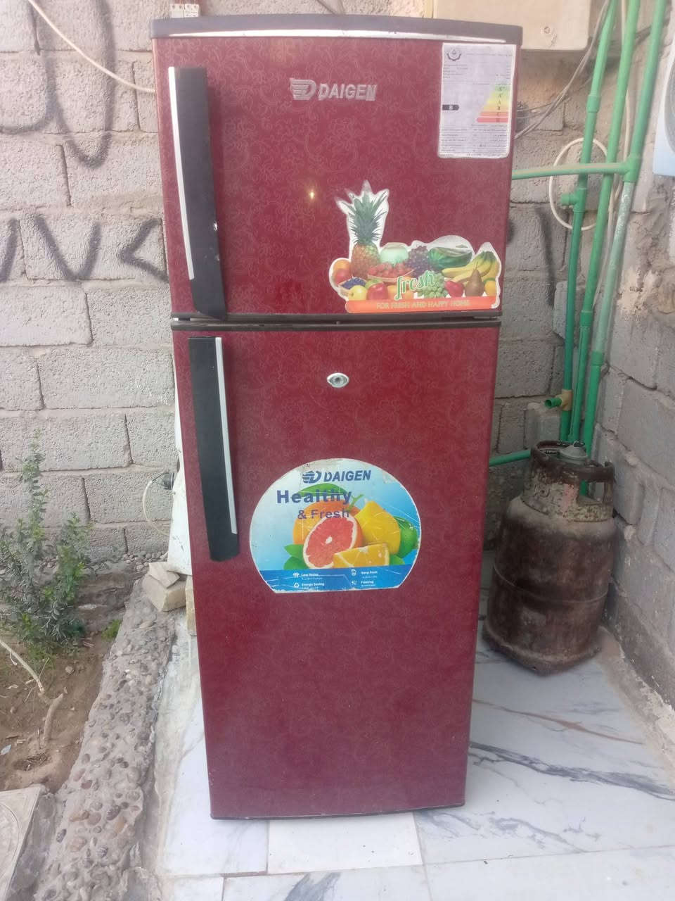 سلام عليكم ثلاجة البيع شرط تجميد ما مصلحة بلادية سعرة 85 الف مكاني بل نجف ***********
