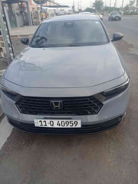 السلام عليكم
هوندا اكورد
 سبورت هايبرد موديل ٢٤
رقم بغداد ترقيم جدبد
محرك الفين فتحه بصمه بصمة ابواب
راداد أمامي
نقطه عمياء بالمري
كشن أمامي كهرباء
ماشيه ٩ونص ميل بعدها جديده كلش
حادثها جاملغ أمامي وقليل بالباب
لا لغد لا شاصي
حتى الدعاميه الاماميه بلادي ربع صبغ
لون مميز سمنتي
التواصل هاتف واتساب
***********
تحياتي للجميع
