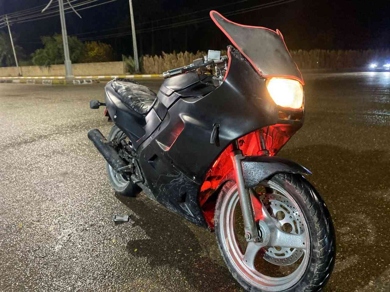 سلام عليكم دراجه بطح ام جنطه شغاله كامله نقصه بس شوته وراق كامله مكاني عامريه الصمود سعره 750. وبيه مجال هاذ رقمي ***********
