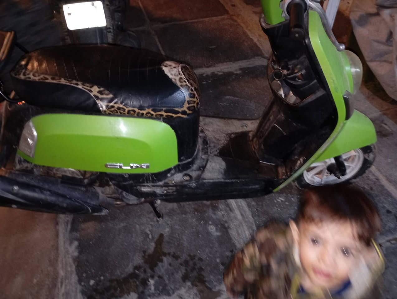 سلام عليكم دراجه بوليس نكره سلف اشاير شغاله كلهن سلف جديد باتري جديد السعر 550اوبيه مجال العنوان بغداد العبيدي قرب سوك الراسه ***********,أو خاص
