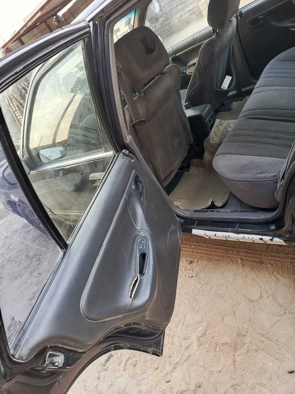 السلام عليكم برنس 92  كير اوتو مكينه وكير مكفولات تخم تاير صدر جديد كهربائيات كلهه شغاله سياره ملاحظه السياره بس جاملق خلفي بي خويس بلاديه غرفه حلوه سنويه 2030 سياره جاهزه السعر 27 وبيهه مجال الاتصال *********** مكان السياره فلوجه
