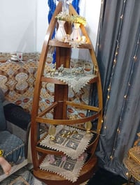 فاترينه زاوية • خزانة ديكور