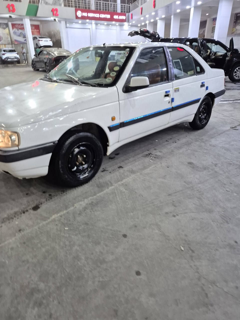 بيجو ٤٠٥ مديل 2014 مكفولة عامه سعره 39 مكاني بلبصرة بلقبلة سنوية مخلصه توها تخم تاير حداده جاهزه كلش ***********
