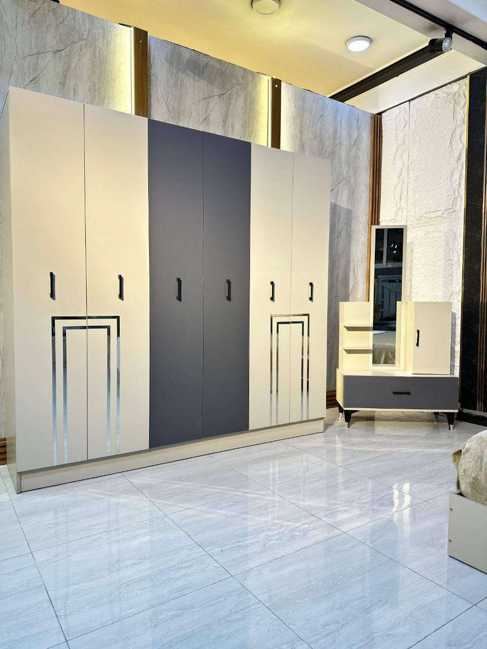 وصل حديثاً موديل بول 200 🔥
غرفة نوم كاملة 5 قطع من معمل دافنس الأصلي
نفس الصور والفيديو طبق الأصل
✨ سرير مخزن عملي
✨ إنارة بالكومديات
✨ تصميم أنيق وجودة ممتازة

🚚 توصيل مجاني لكل المحافظات

المحافظات الشمالية: 75 ألف

📦 تصعيد كل طابق: 10 آلاف

ملاحظة: الشد مع التوصيل

💰 السعر: 800 ألف فقط


**إذا كنت صاحب هذا الإعلان وتريد حذفه لأي سبب، رجاءا أرسل رسالة إلى الدعم الفني**