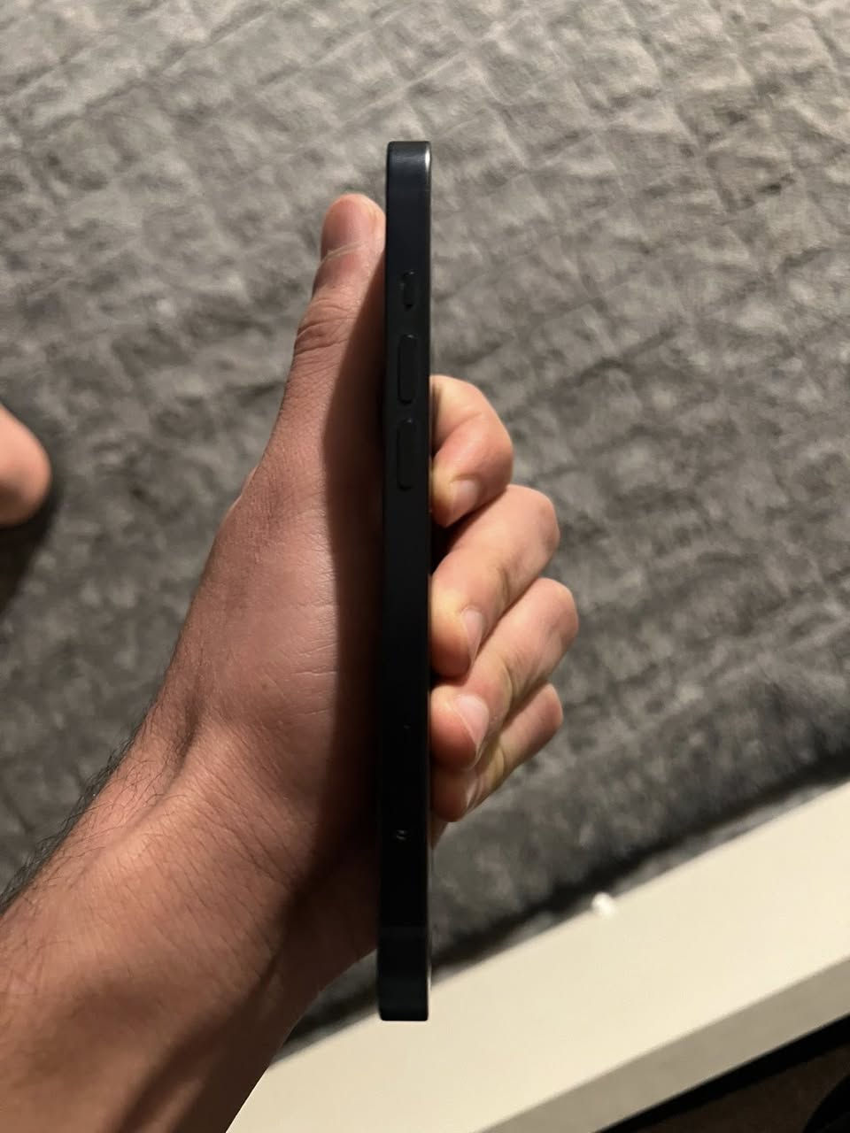 السلام عليكم
13 عادي  ذاكره 128 
جهاز نموذج m ممفتوح ولامصلح نضافته 100/100 
وتر بروف 
بطاريه 🔋86 
السعر 💵410 الف بي مجال قليل للشراي 
العنوان / بغداد المنصور
رقم الهاتف / *********** واتساب فقط واتساب فقط
